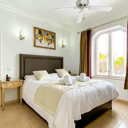 Autre Chose Villa *